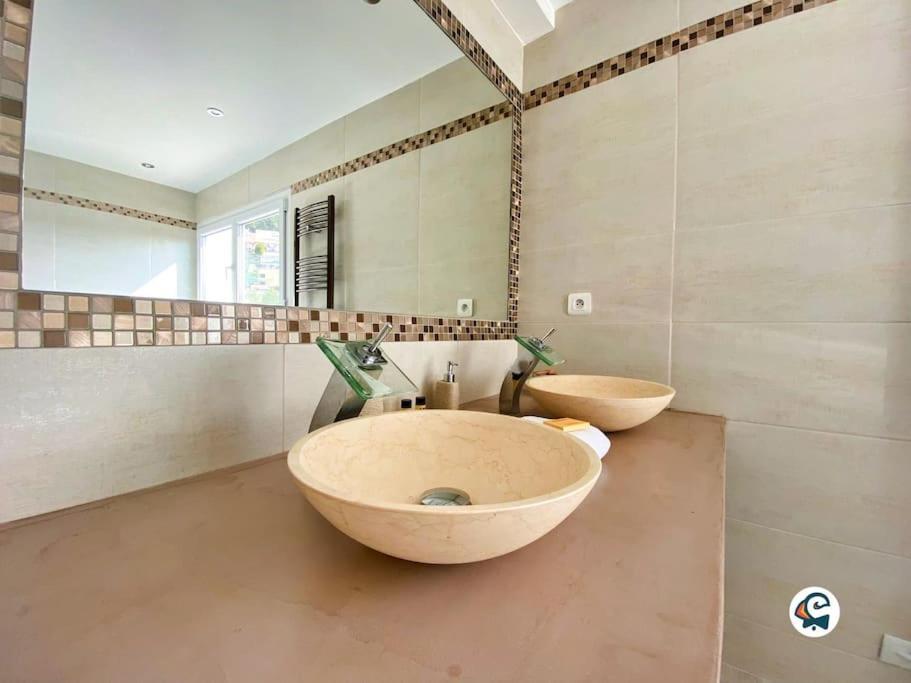 Magnifique Villa Piscine Proche Nice La Trinite Ngoại thất bức ảnh